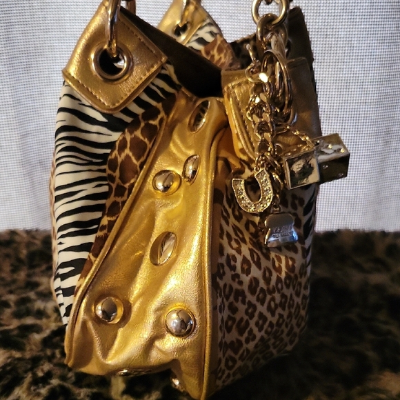 Kathy Van Zeeland Brown and Gold Shoulder Bag with Eye-Catching Design - Picture 9 of 10
